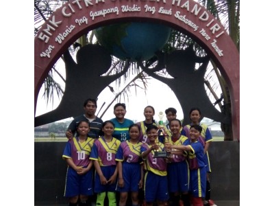 TIM FUTSAL PUTRI