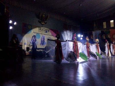 PENAMPILAN MEWAKILI DINPORABUDPAR DI UNSOED